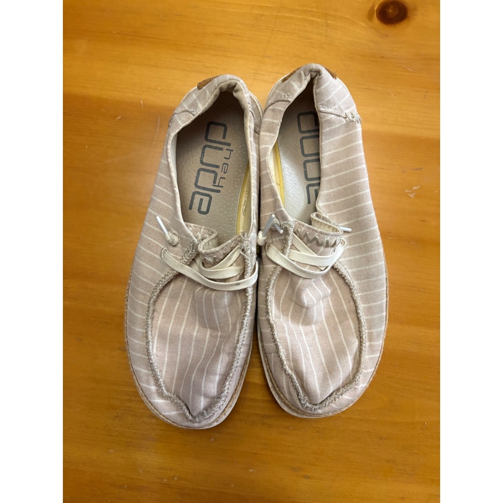 Hey Dude Wendy Striped Tan White Canvas Loafers Moccasins Womens 6 EU 37